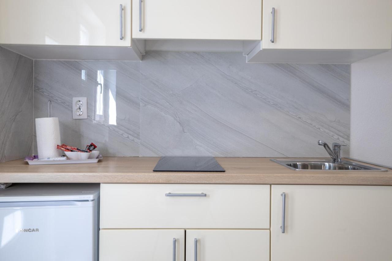 Apartmani Tomas Tučepi Exteriör bild