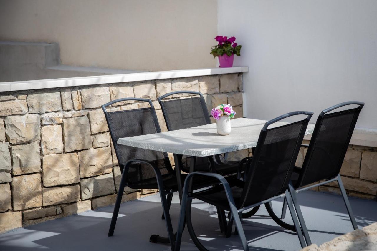 Apartmani Tomas Tučepi Exteriör bild