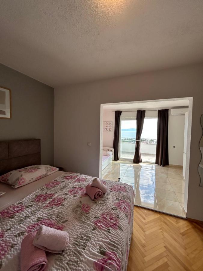 Apartmani Tomas Tučepi Exteriör bild
