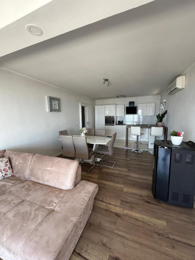 Apartmani Tomas Tučepi Exteriör bild