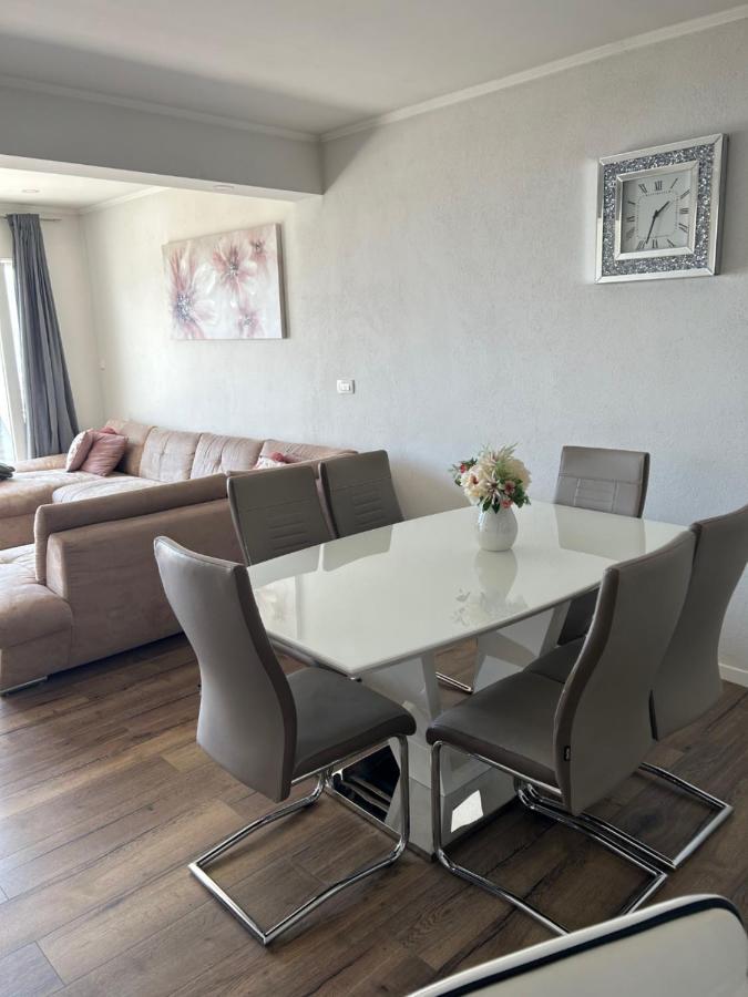 Apartmani Tomas Tučepi Exteriör bild