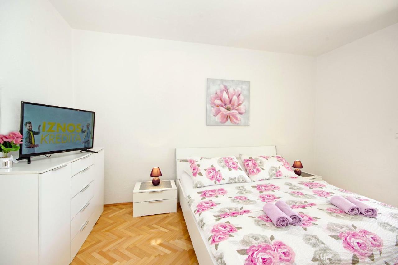 Apartmani Tomas Tučepi Exteriör bild