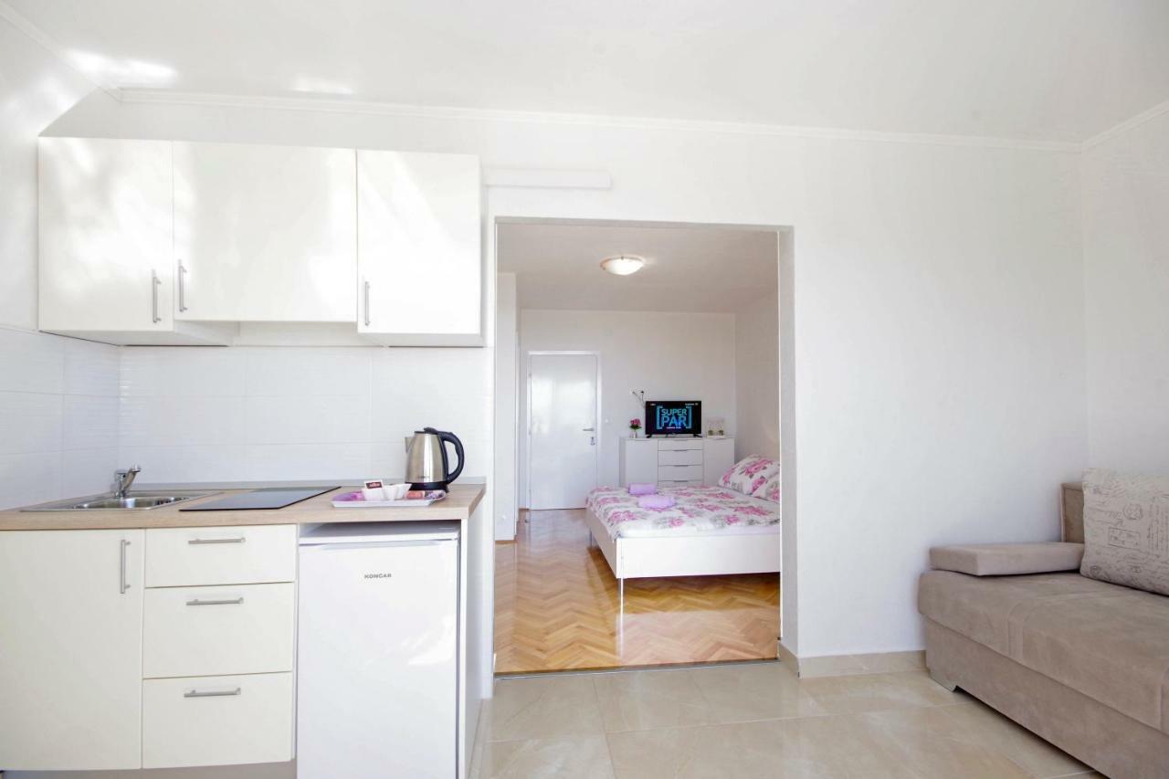 Apartmani Tomas Tučepi Exteriör bild