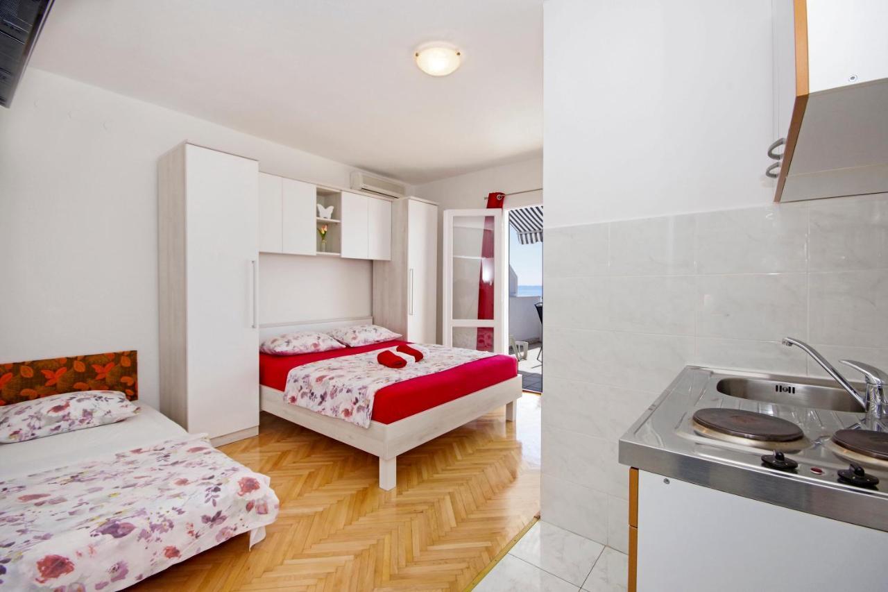 Apartmani Tomas Tučepi Exteriör bild