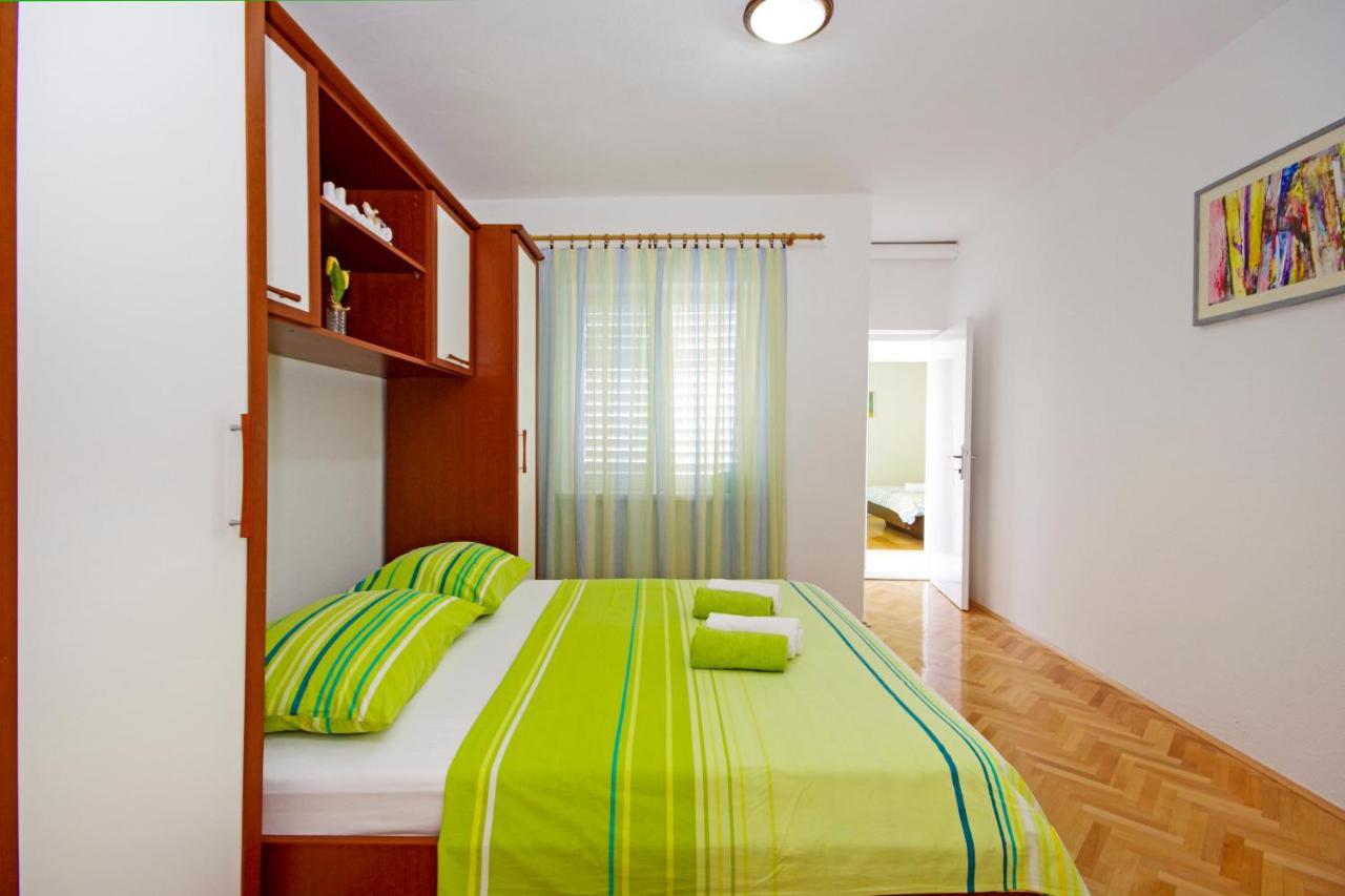 Apartmani Tomas Tučepi Exteriör bild